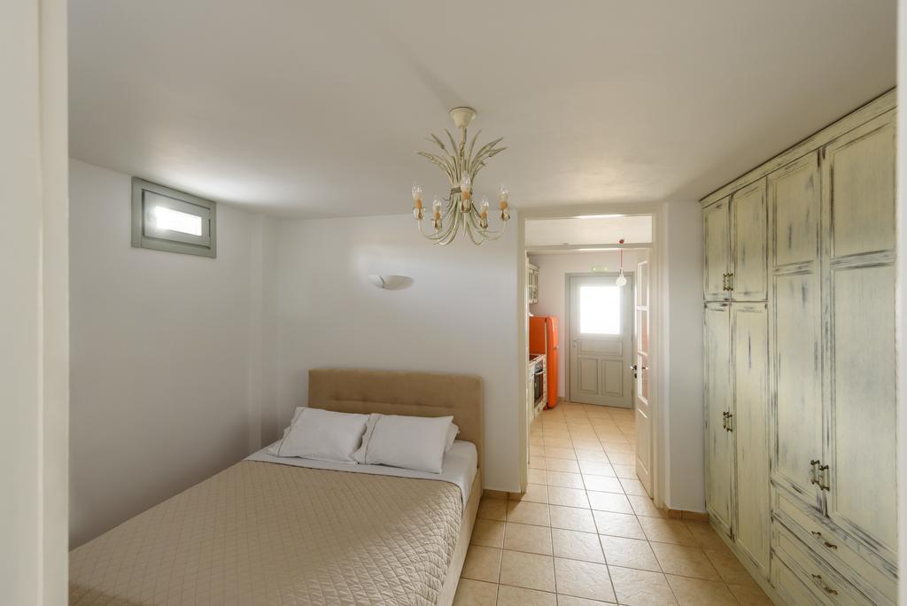 Red Cliff Villa 2Bedroom Villa With Caldera View And Plunge Pool Akrotiri (Santorini) Exterior photo
